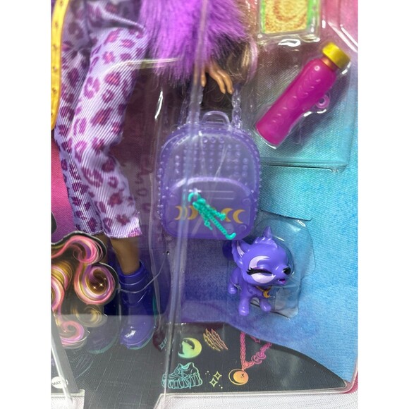 Monster High Clawdeen Wolf Doll with Pet Dog Crescent & Accessories - Picture 4 of 5